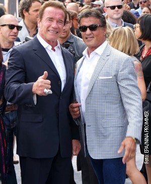 Veliki prijatelji – Arnold Švarceneger i Silvester Stalone na premijeri filma „Terminator: Postanje“ Veliki prijatelji – Arnold Švarceneger i Silvester Stalone na premijeri filma „Terminator: Postanje“