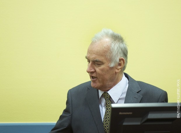 Ratko Mladić (arhivska fotografija) Ratko Mladić (arhivska fotografija)