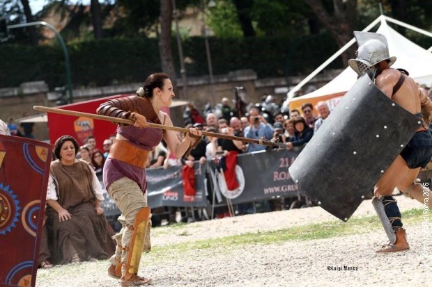 Dragana Moles kao gladijatorka Dragana Moles kao gladijatorka