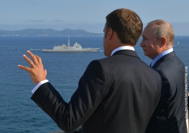 Emanuel Makron i Vladimir Putin