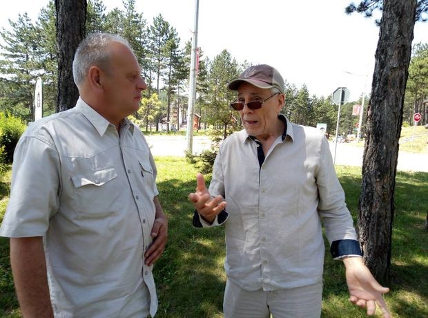 Autor emisije Dragan Stanojević i Gojko Mitić Autor emisije Dragan Stanojević i Gojko Mitić
