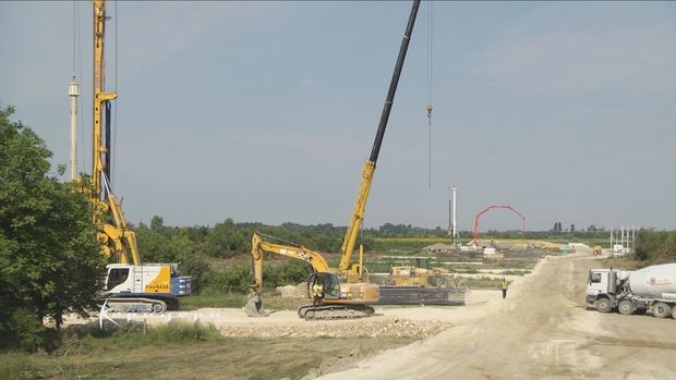 Изградња моста преко реке Саве код Шапца