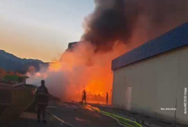 Veliki požar u Splitu, vatra dostizala visinu i 30 metara