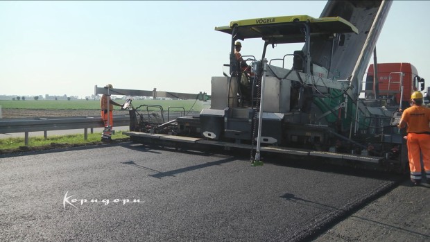 Do kraja avgusta biće obnavljeno oko 200 km auto-puteva Do kraja avgusta biće obnavljeno oko 200 km auto-puteva