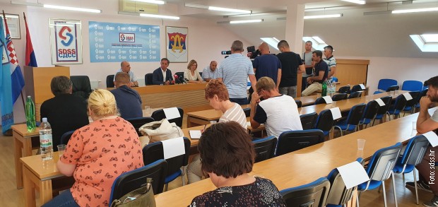 У Вуковару нападнута два Србина, Пуповац сазвао хитну конференцију
