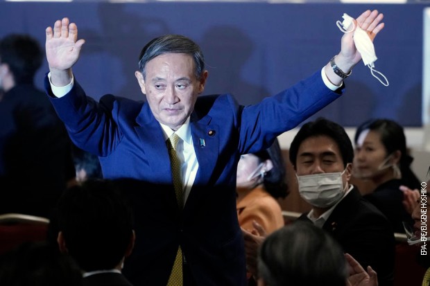 Jošihido Suga izabran za lidera vladajuće partije u Japanu