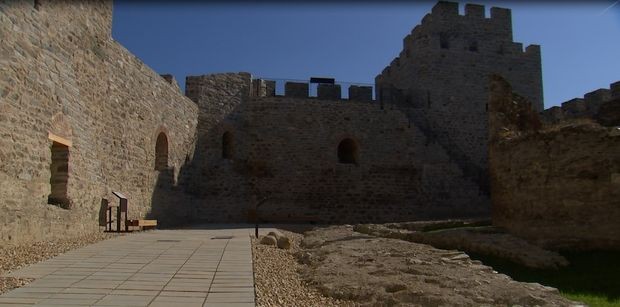 Unutrašnjost tvrđave Ram