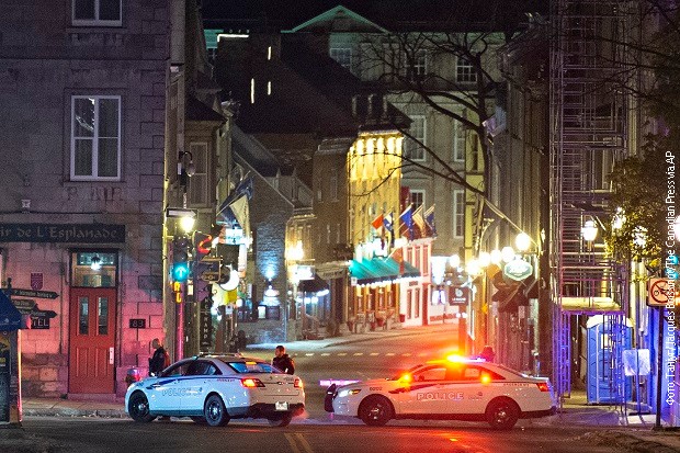 Policija na mestu napada u Kvebeku