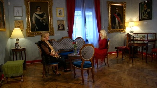 Maja i Tamara na snimanju emisije u Domu Jevrema Grujića u Beogradu Maja i Tamara na snimanju emisije u Domu Jevrema Grujića u Beogradu