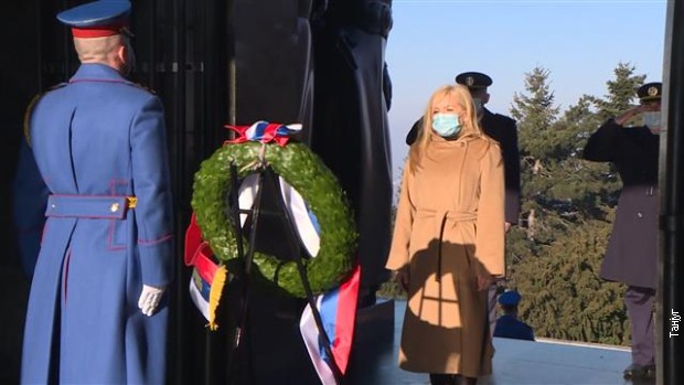 Položen venac na Avali