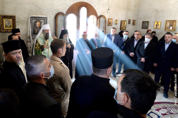 Patrijarh Porfirije u poseti manastiru Jasenovac