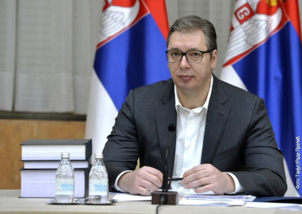 Vučić: Vakcinacija opredeljuje ekonomsku budućnost Srbije