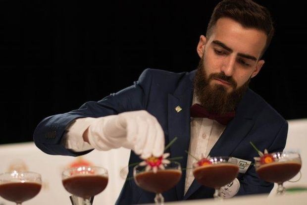 Милош Јаношевић бармен, првак света 2016.