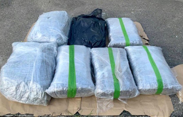 Akcija policije na auto-putu, zaplenjeno 80 kilograma marihuane Akcija policije na auto-putu, zaplenjeno 80 kilograma marihuane