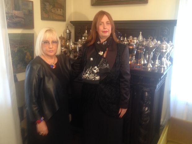 Мира Адања-Полак и Луси Генчић