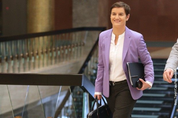 Brnabićeva izabrana za poverenika Gradskog odbora SNS-a Beograda Brnabićeva izabrana za poverenika Gradskog odbora SNS-a Beograda