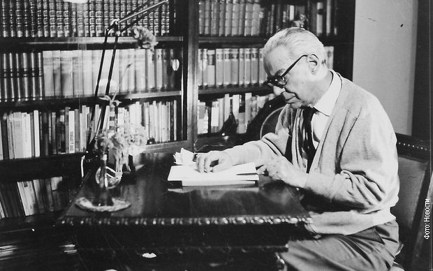 Иво Андрић у свом дому