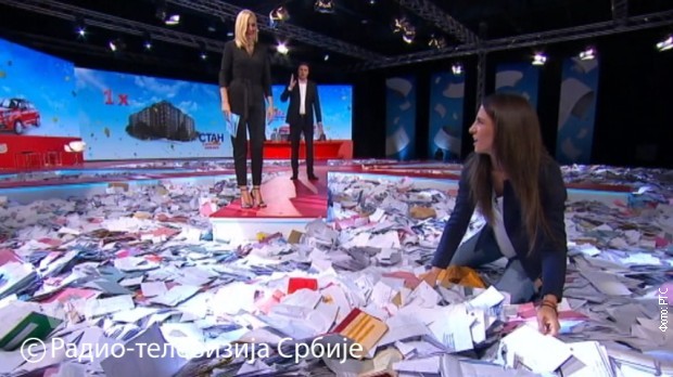 Jovana Preković donela sreću dobitnicima nagrada Jovana Preković donela sreću dobitnicima nagrada