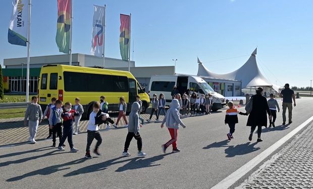 Đaci prvaci na obuci u NAVAK-u Đaci prvaci na obuci u NAVAK-u
