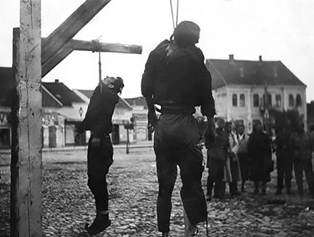 Obešeni rodoljubi na kraljevačkom trgu avgusta 1941.