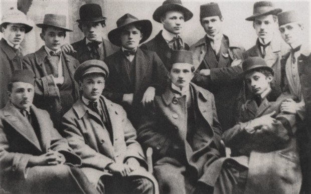 Штрајкачки одбор сарајевских гимназијалаца фебруара 1912, Иво Андрић у горњем реду други сдесна