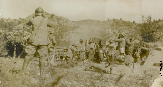 Српски артиљерци на Солунском фронту