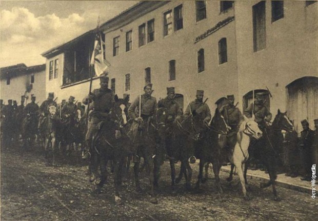 Српски војници у Скопљу