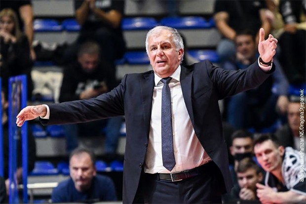 Željko Obradović glavna snaga crno-belih Željko Obradović glavna snaga crno-belih