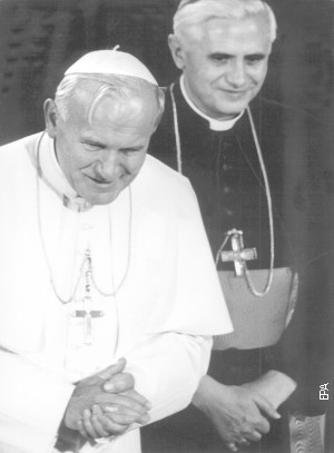 Папа Војтила и кардинал Рацингер новембра 1980.