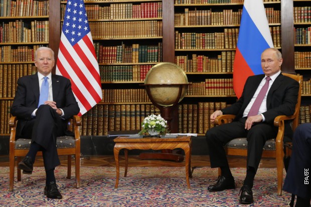 Џо Бајден и Владимир Путин у Женеви, 16. јуна 2021.