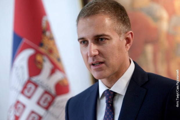 Ministar odbrane Nebojša Stefanović Ministar odbrane Nebojša Stefanović