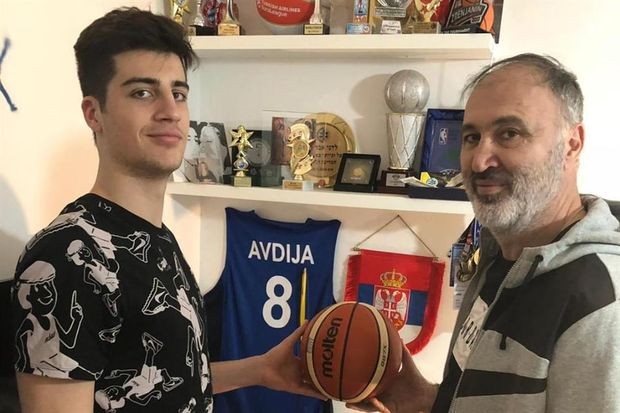 Дени и Зуфер Авдија