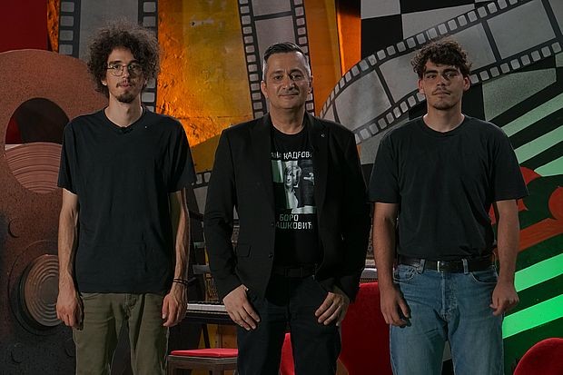 Pavle Pavlović i Marko Novaković sa direktorom fotografije Srđanom Mančevim