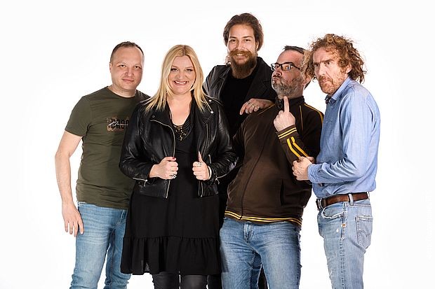 Део тима емисије Бунт