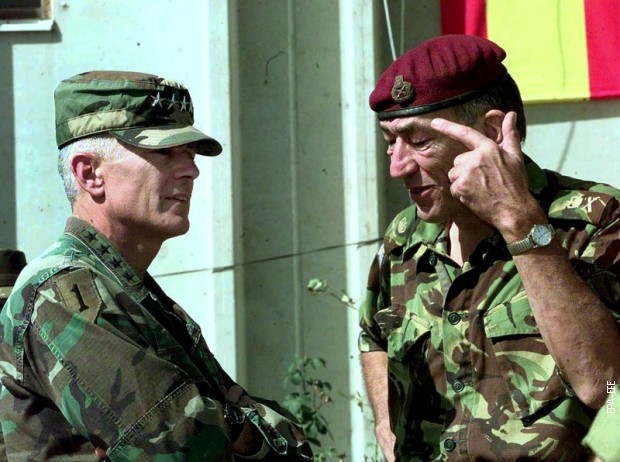 Vesli Klark i Majkl Džekson Vesli Klark i Majkl Džekson