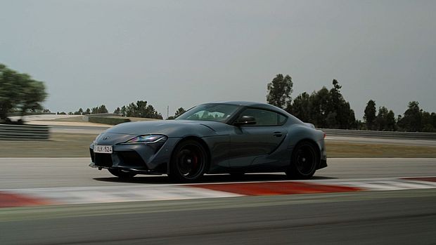 Представљамо Тојоту GR 86