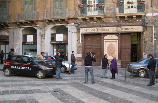 Vinćenco Kontičelo i Mira Adanja-Polak na Siciliji 2008. Vinćenco Kontičelo i Mira Adanja-Polak na Siciliji 2008.