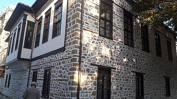 Tipična cincarska kuća u Korči Tipična cincarska kuća u Korči
