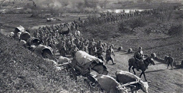 Повлачење српске војске долином Мораве, јесен 1915. (фотографија Самсона Чернова)