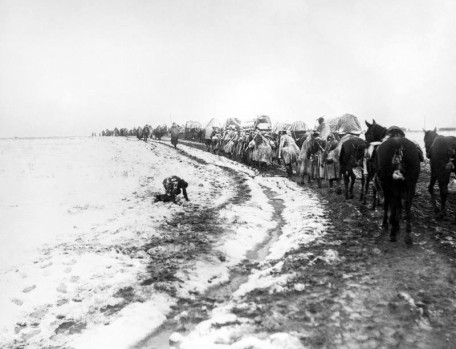Повлачење српске војске, новембар 1915. (фотографија Ристе Марјановића)