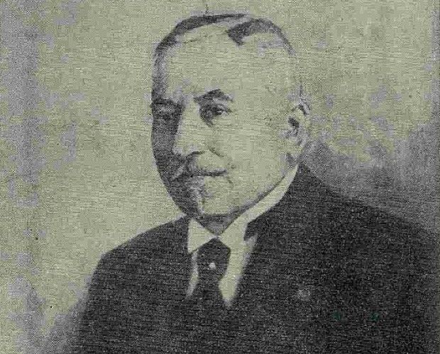 Милош Савчић