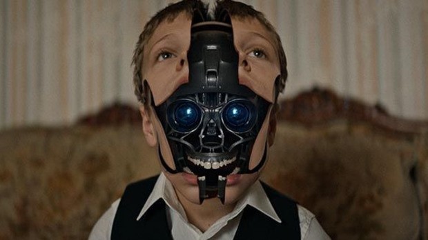 Хуманоидни робот у серији 