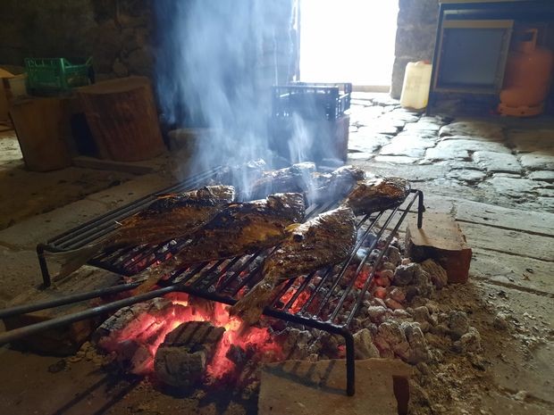 Припрема рибе у манастиру Крупа