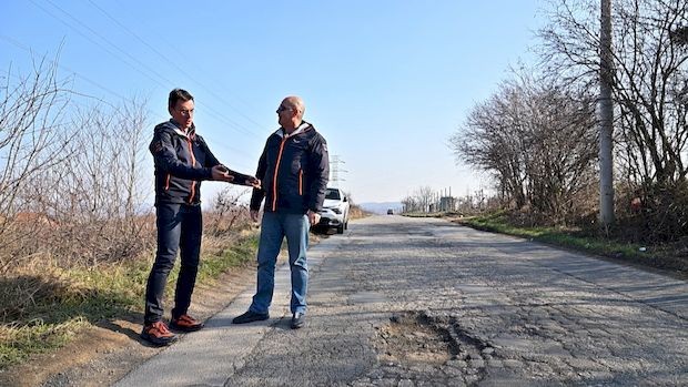 Како натерати путаре да плаћају штету 