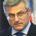 Гувернер забринут због инфлације