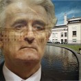 Караџић оспорава формалну ваљаност оптужнице