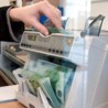 Динар поново ослабио