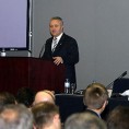 Динкић најавио олакшице за приватни сектор