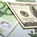 Долар ојачао, евро слаби