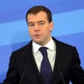 Медведев за реформу финансијских институција